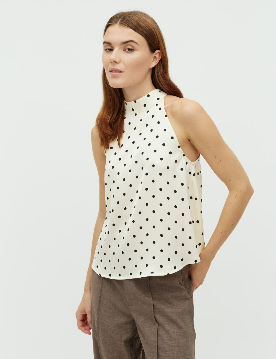 Palet-M_Sugar Dots_Model_0