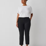 Maiianne-M_Black_Model_0