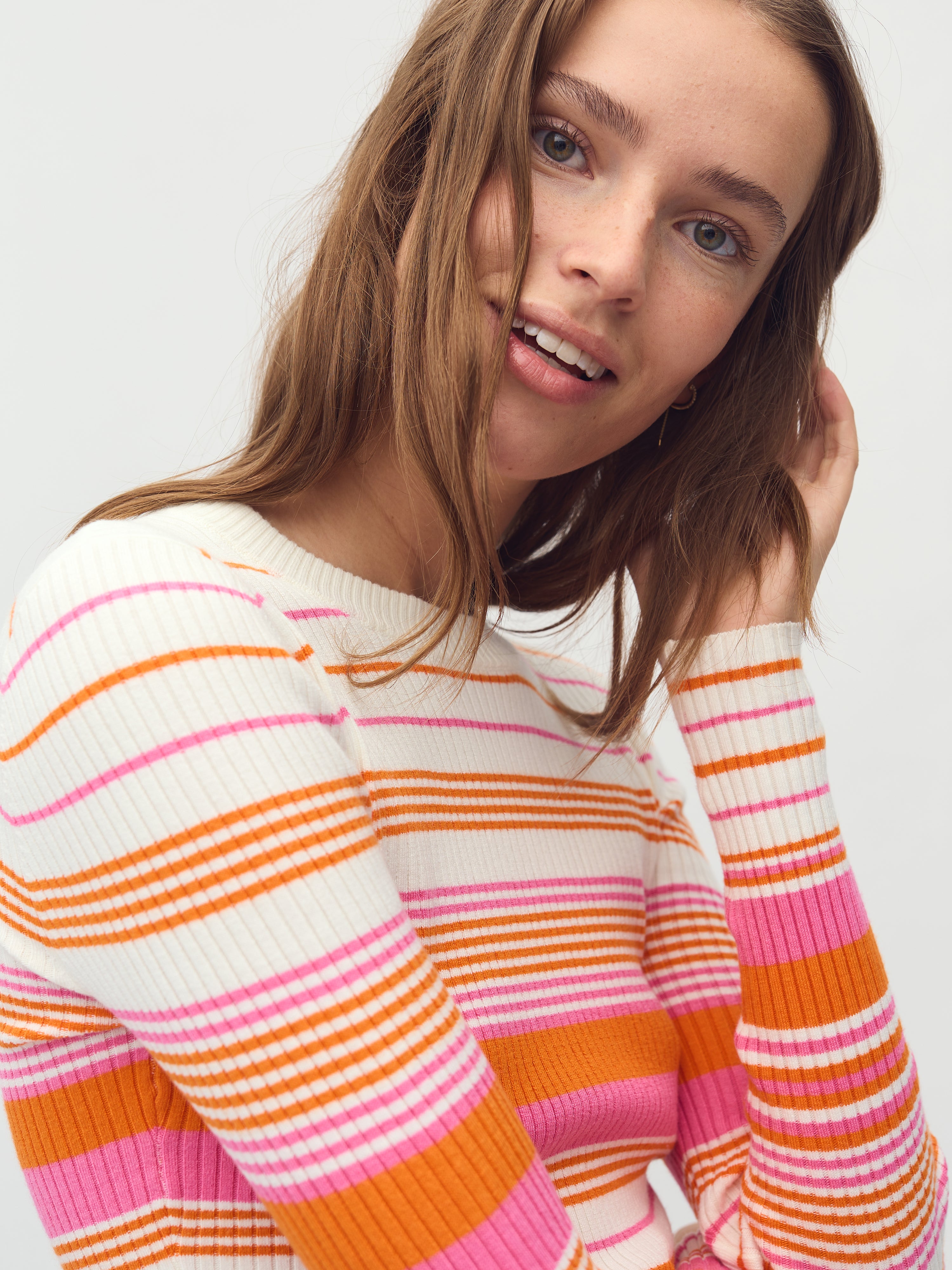 Turbanova-M_Orange Pink Stripe_Model_