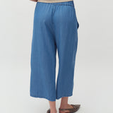 Anjelica-M_Mid Vintage Wash_Model_