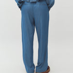 Phillipa-M_Mid Vintage Wash_Model_