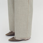 Rasina-M_Oyster Melange_Model_