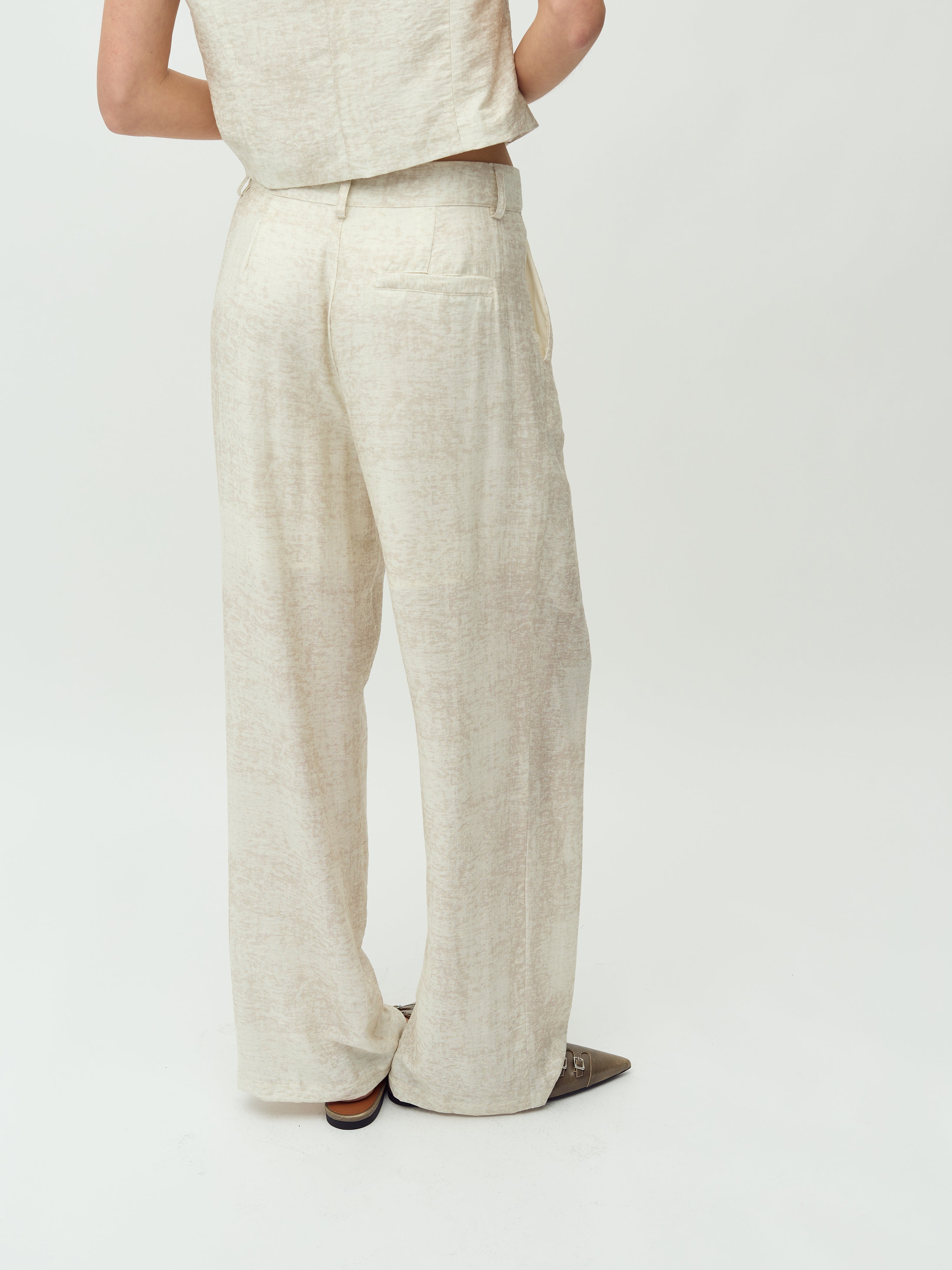 Cristiana Long-M_Oyster Valana Print_Model_2