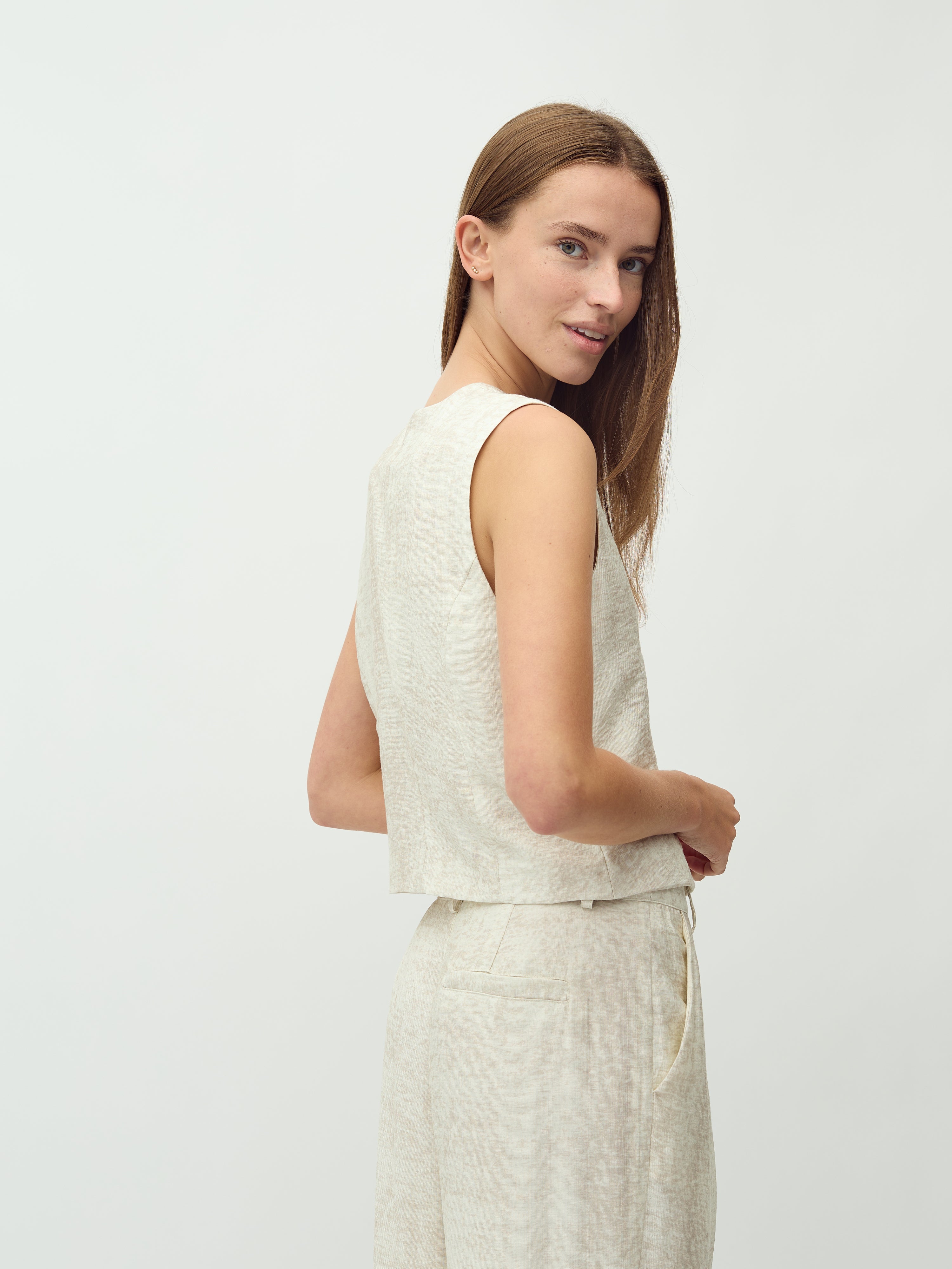 Flavio-M_Oyster Valana Print_Model_1