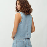 Louisana-M_Vintage Light Blue_Model_2