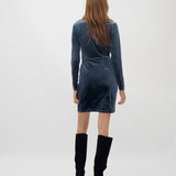 Madena_Slate Blue_Model_3