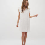 Gemala Long-M_White_Model_1