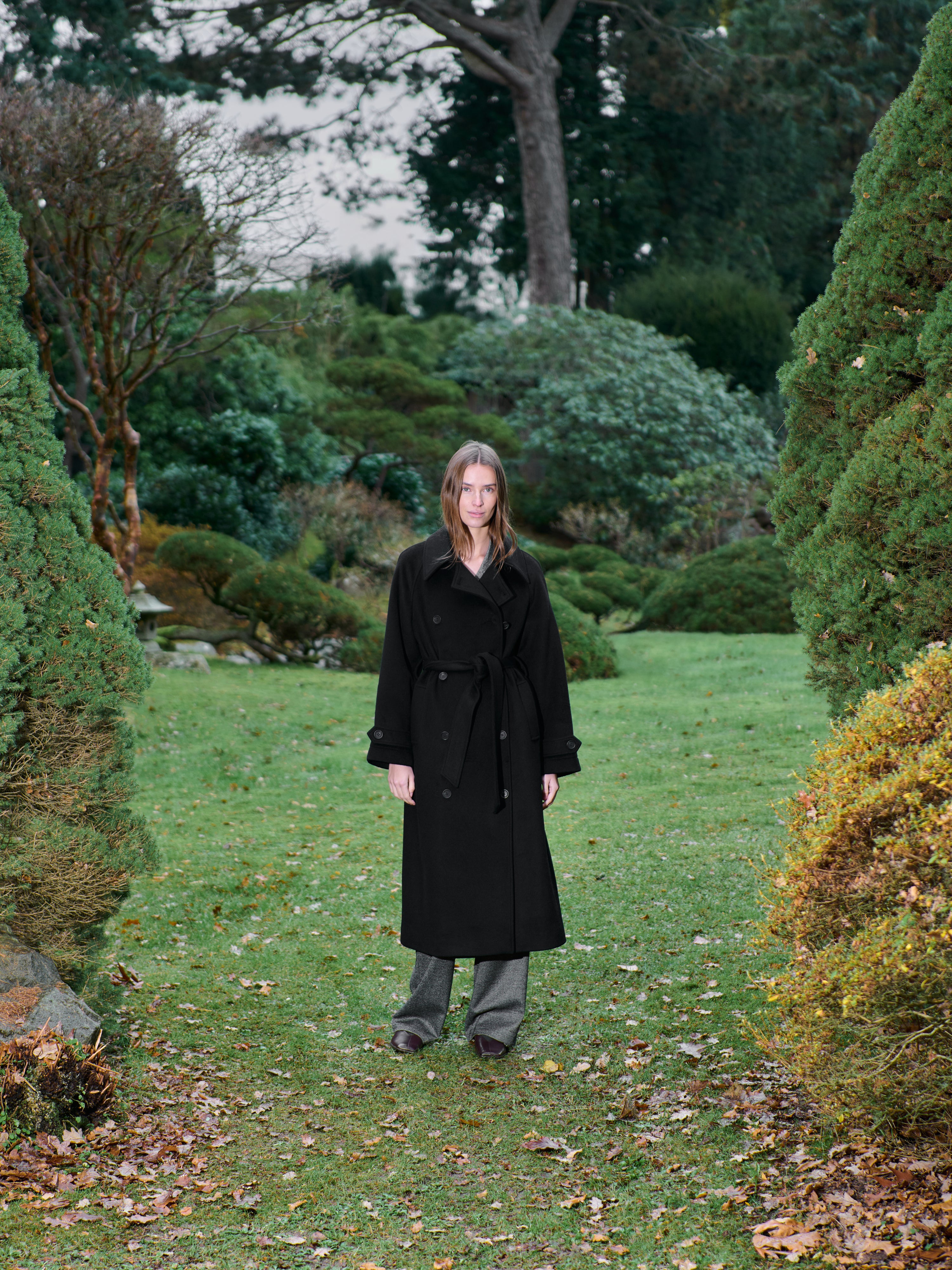 Odonna-M_Black_Image_0