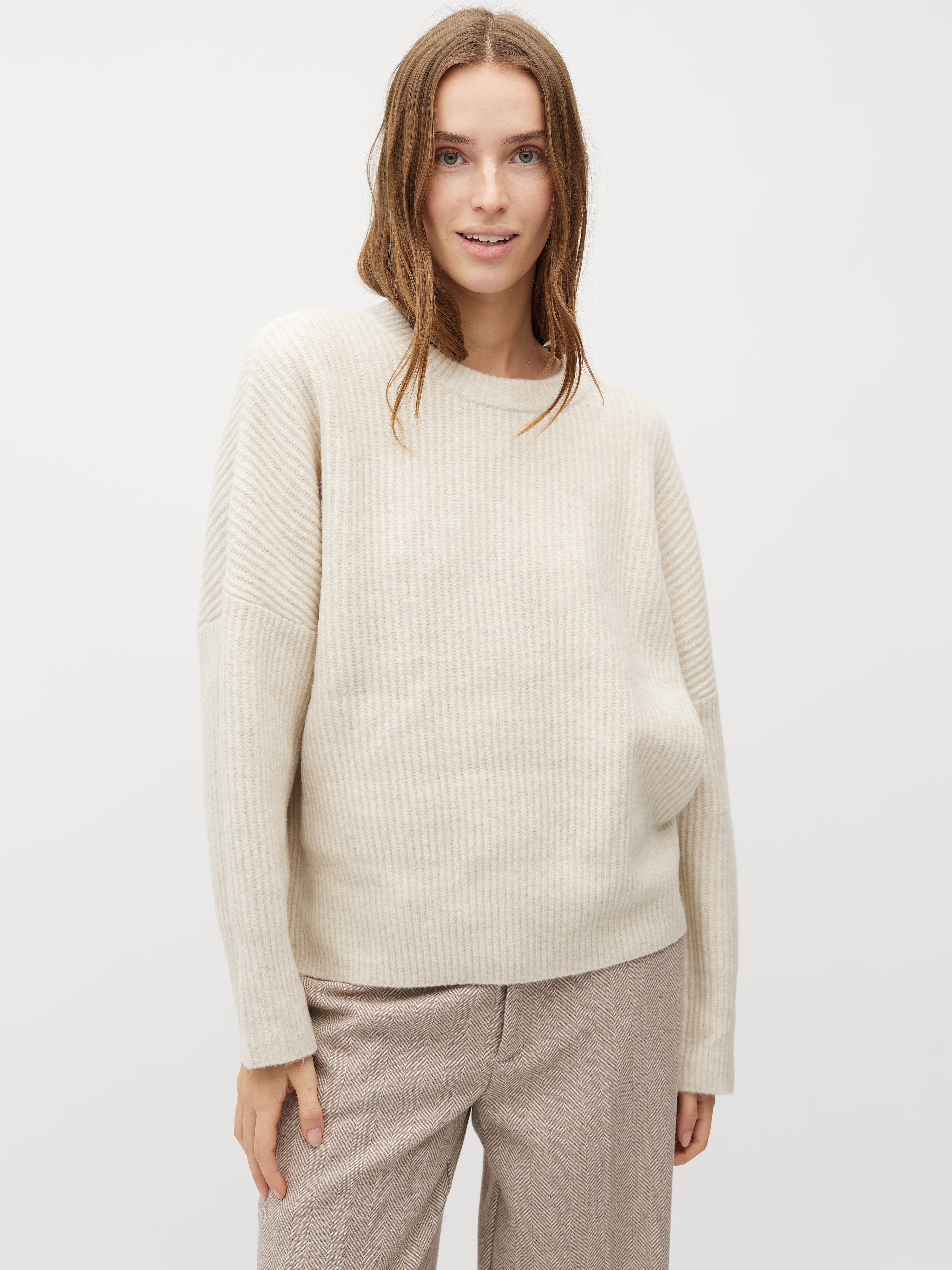 Gillian_Sugar Melange_Model_0