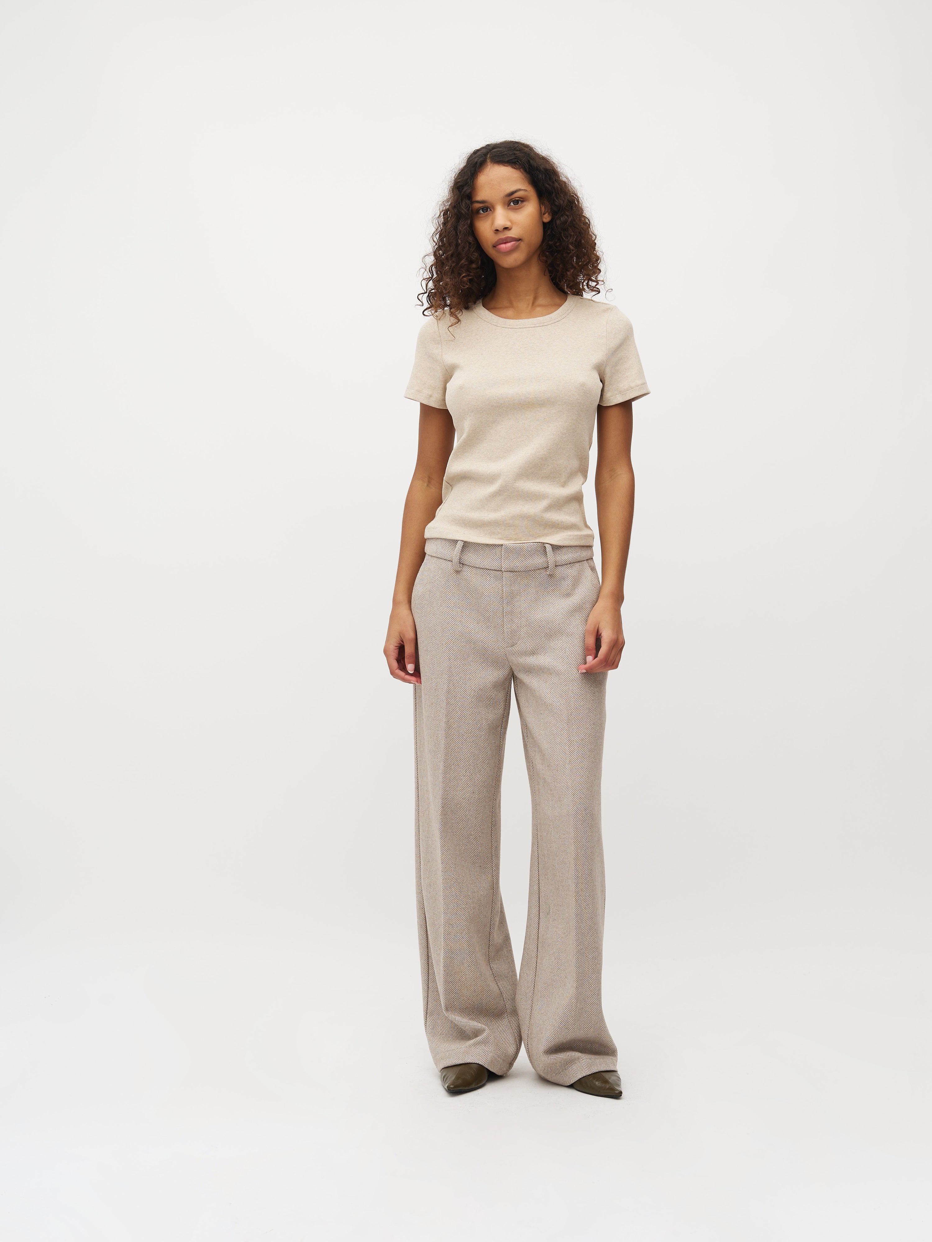 Otis-M_Earth Melange_Model_3