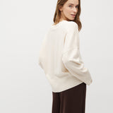 Gillian V-M_Sugar Melange_Model_2