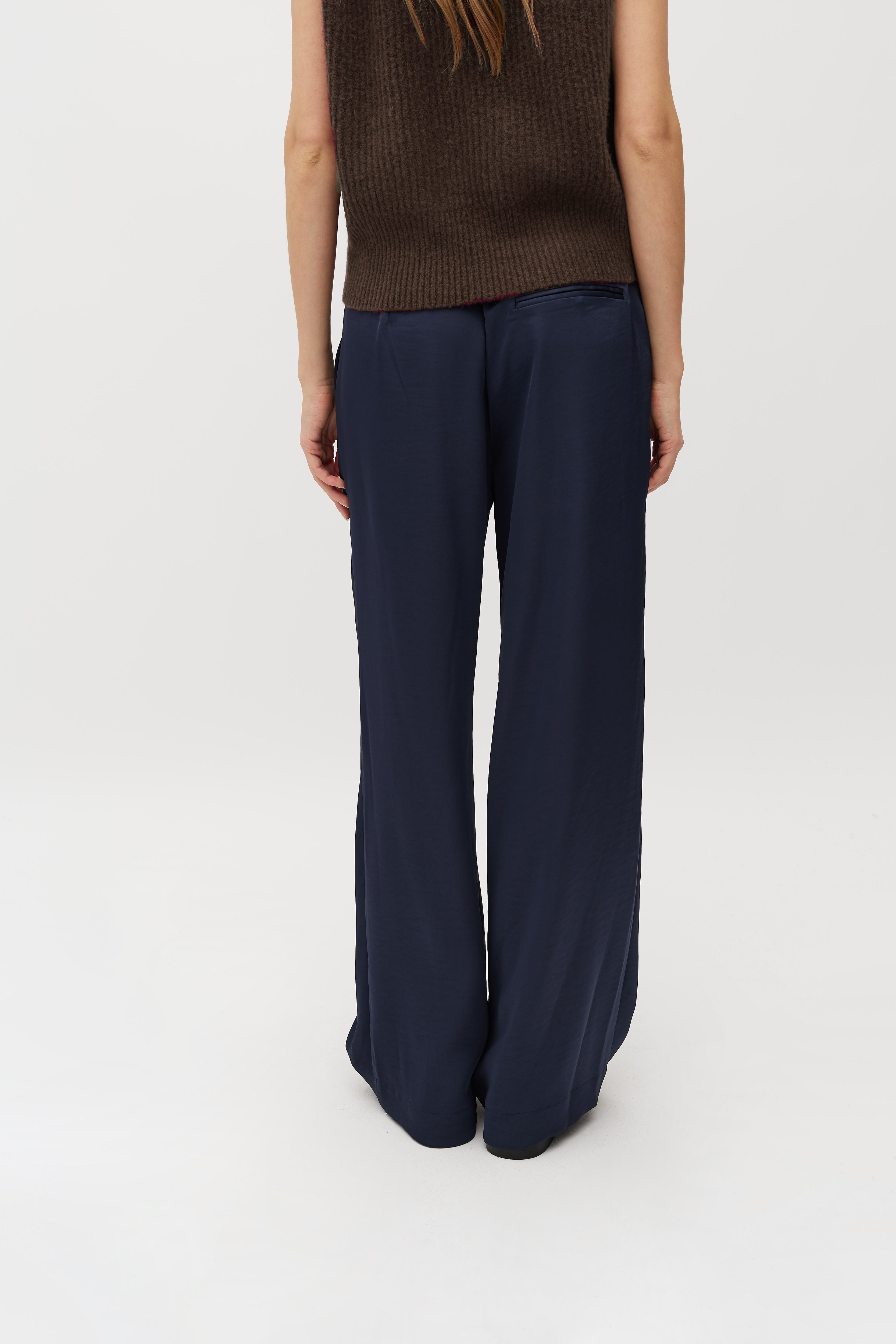 Guri Long-M_Night Sky_Model_3