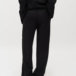 Kammia-M_Black_Model_2