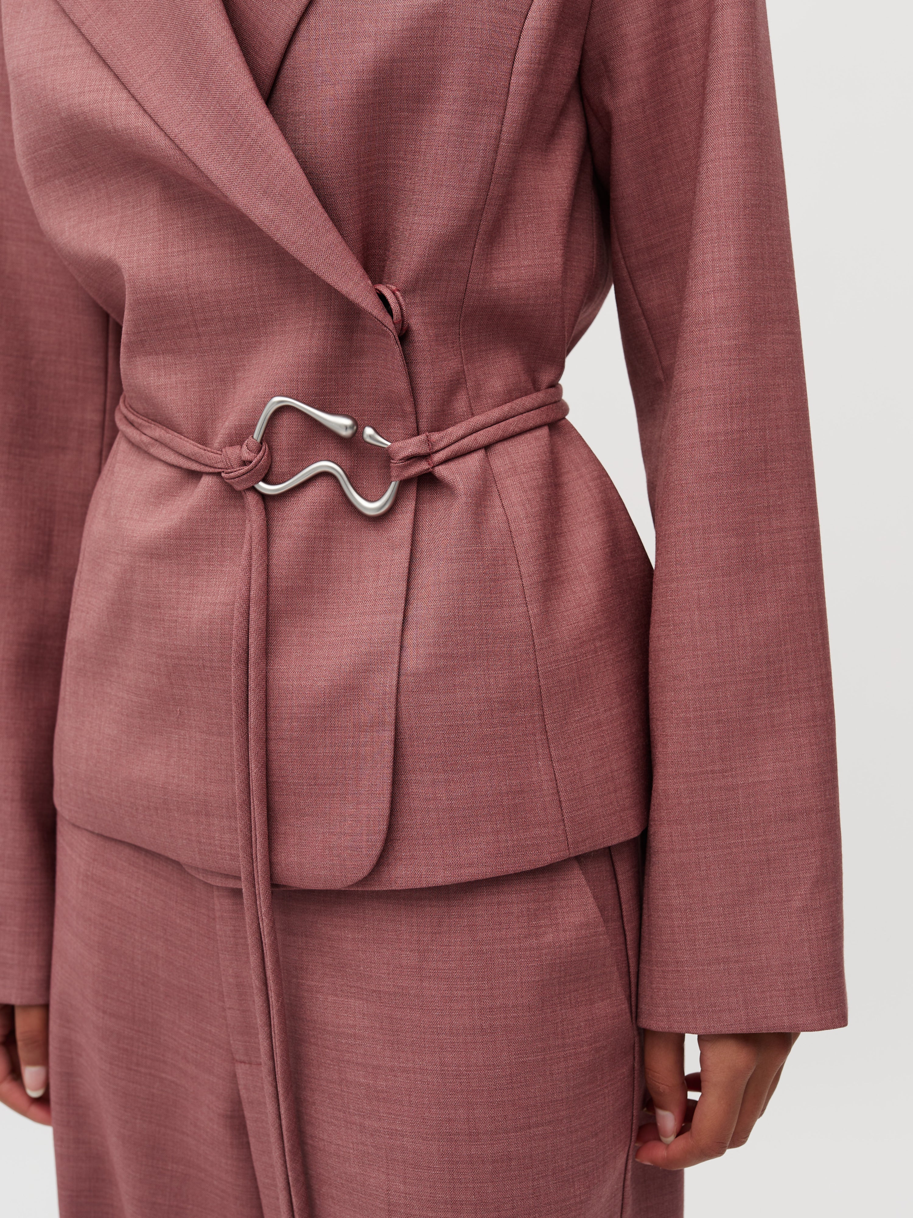 Ivia-M_Rose Brown Melange_Model_2