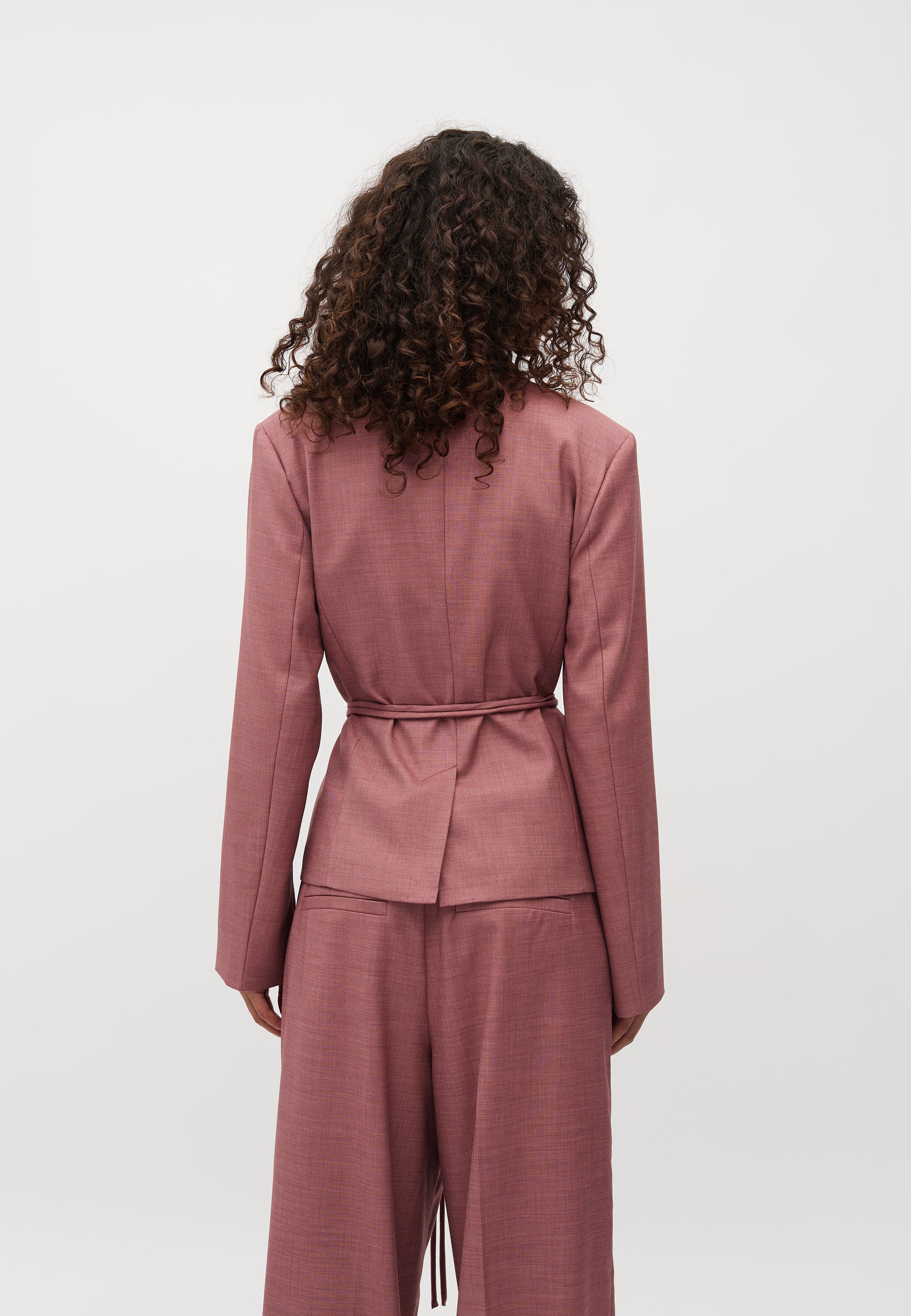 Ivia-M_Rose Brown Melange_Model_3