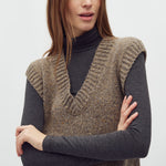 Allia-M_Dusty Sprinkle_Model_2