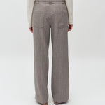 Kammia-M_Pepper Grey Melange_Model_3