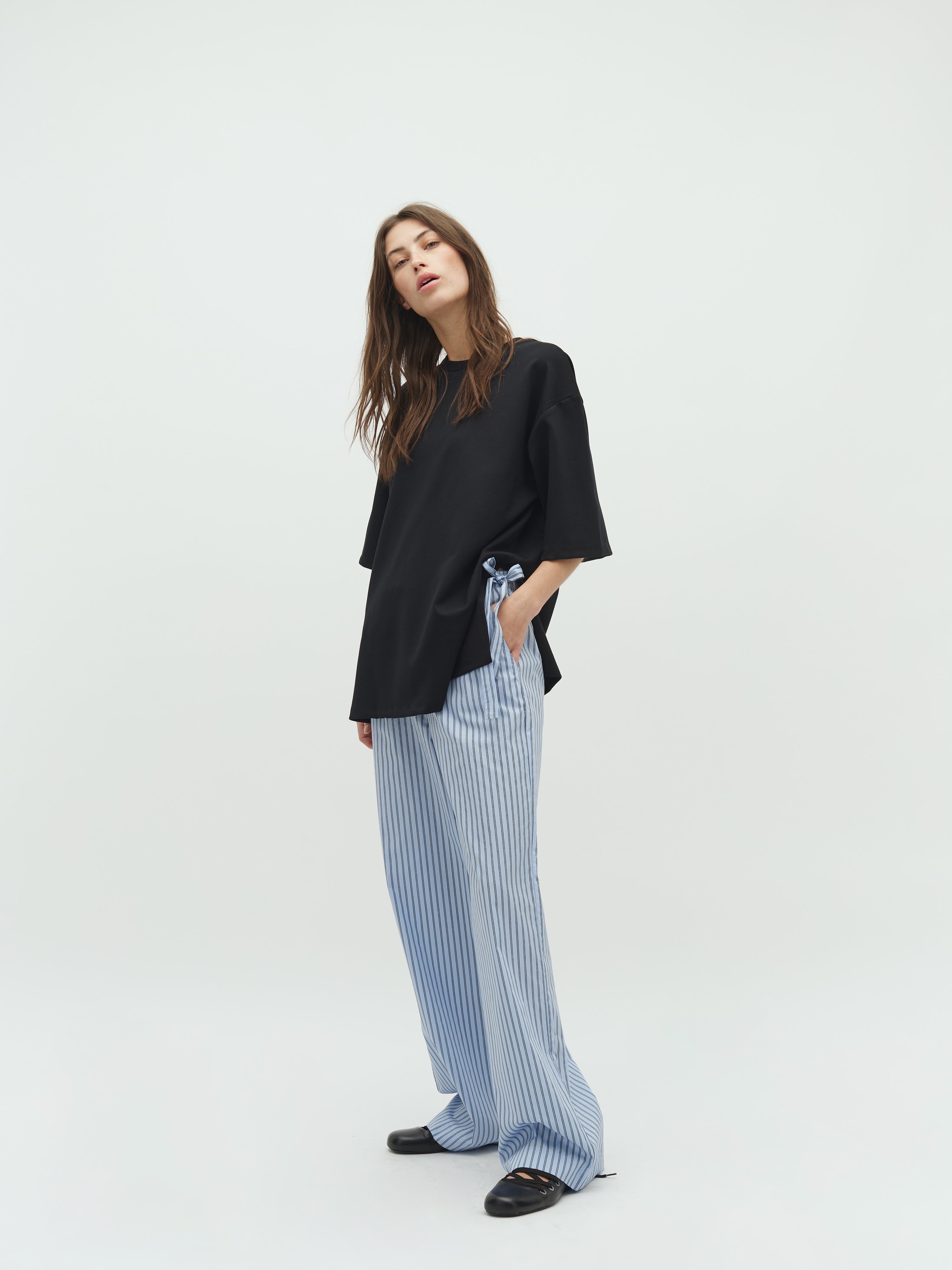 Emrylis-M_Black_Model_3