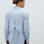 Aulora-M_Light Blue White Stripe_Model_2