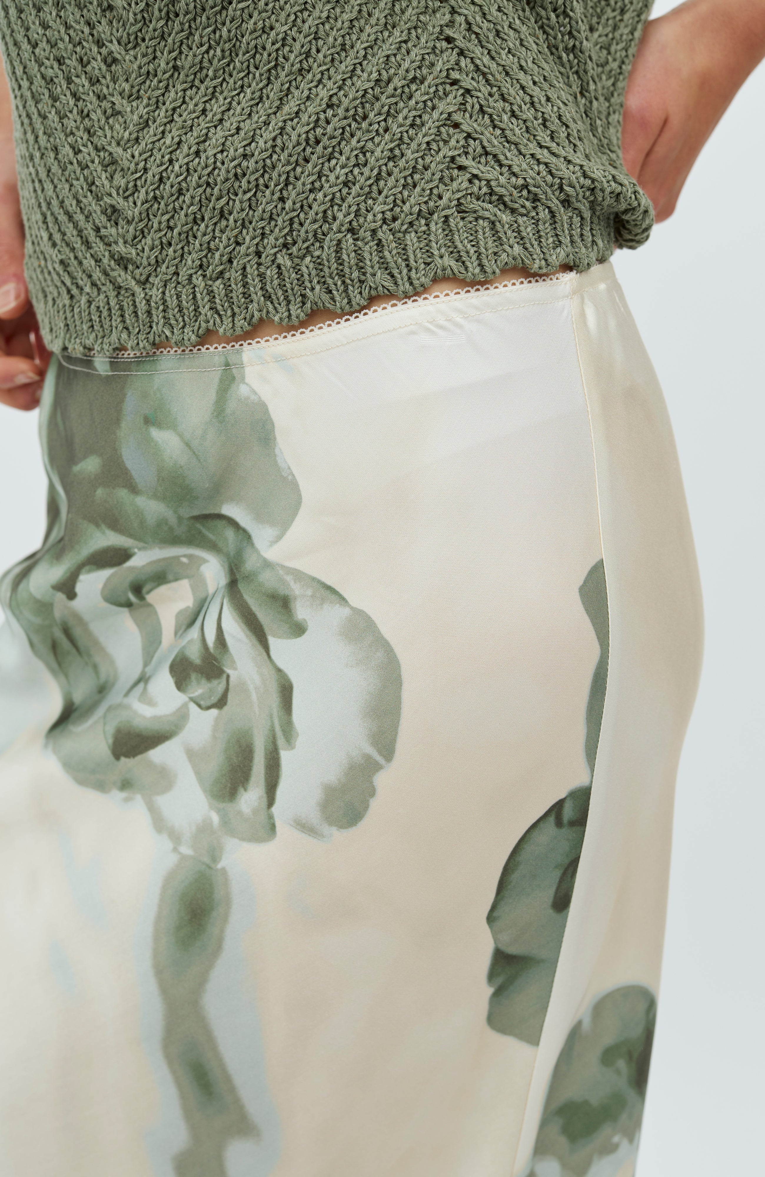 Aninda-M_Florella Print_Model_2