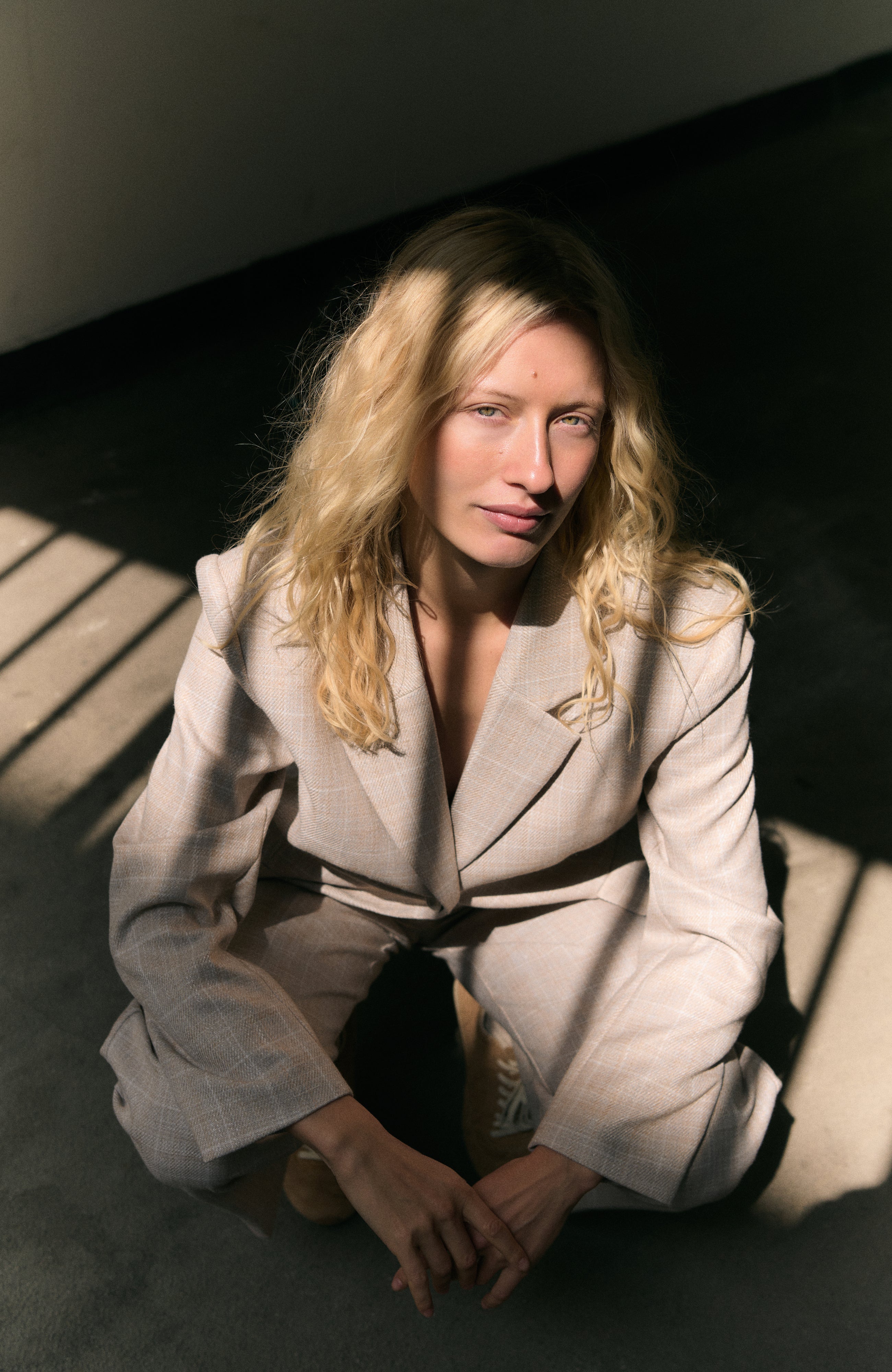 Howla-M_Beige Check_Image_7