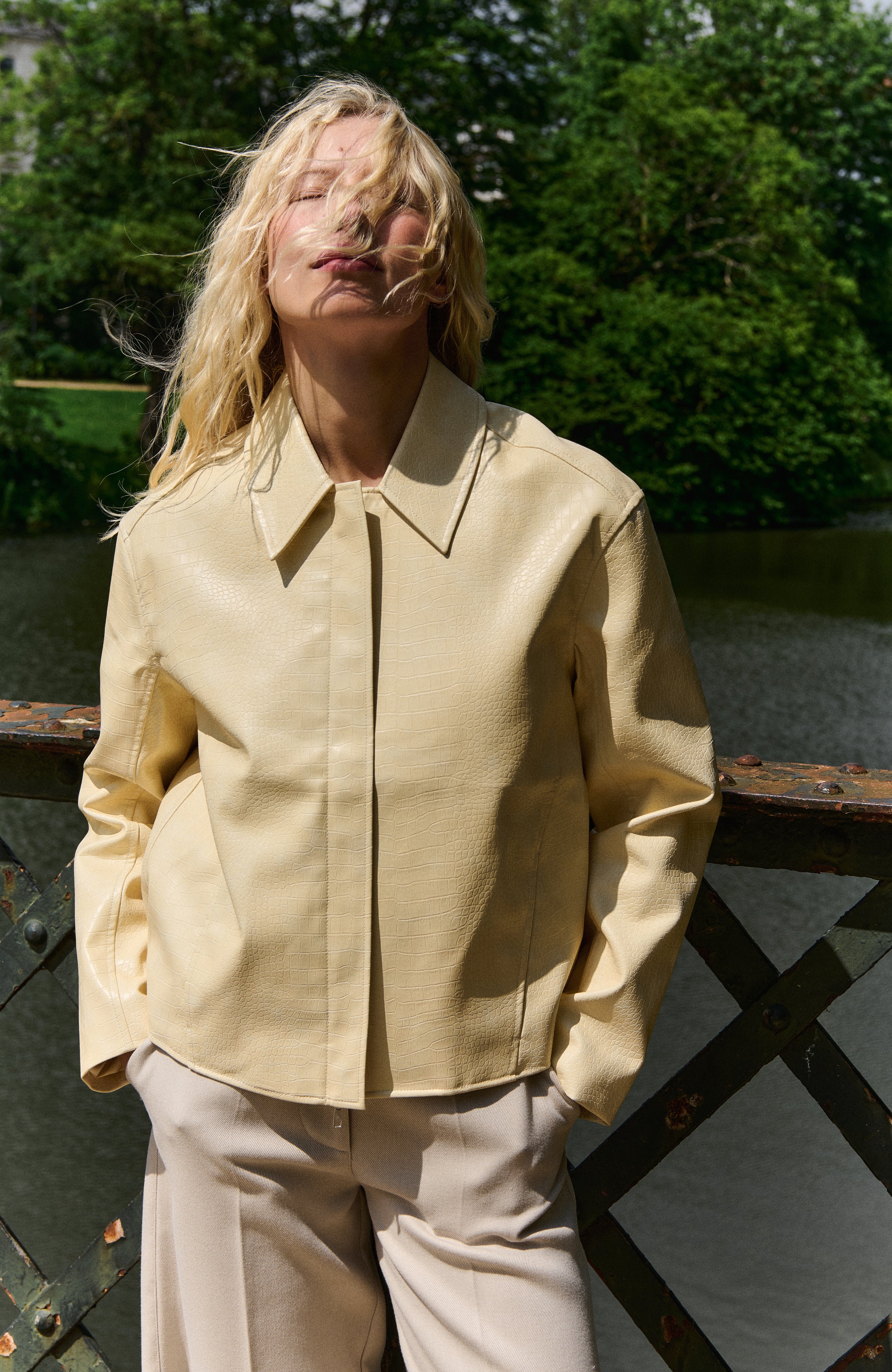 Vevine-M_Summer Yellow_Image_4