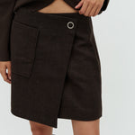 Keya-M_Brown Black Twill_Model_2