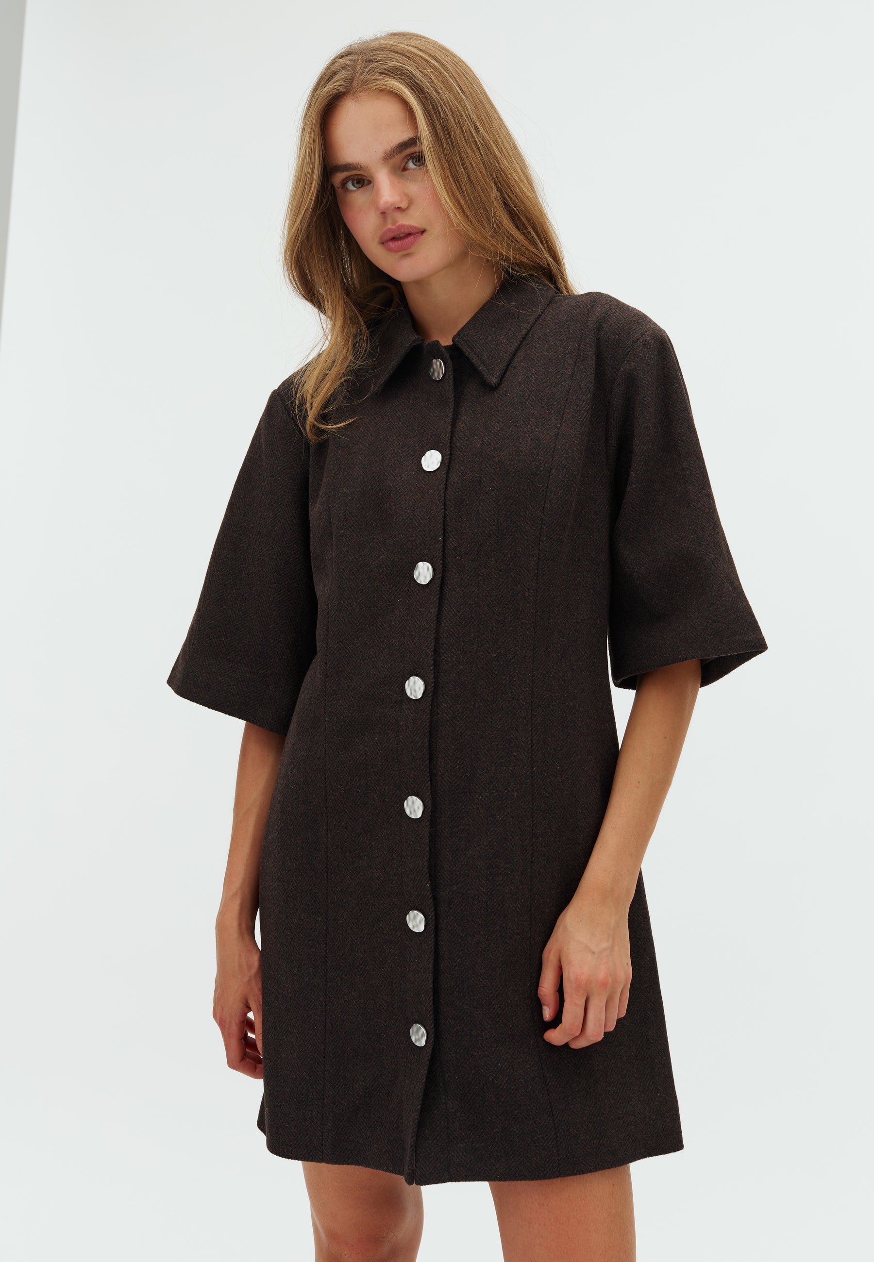 Bimalani-M_Brown Black Twill_Model_2