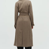 Kasimira-M_Greige Melange_Model_2