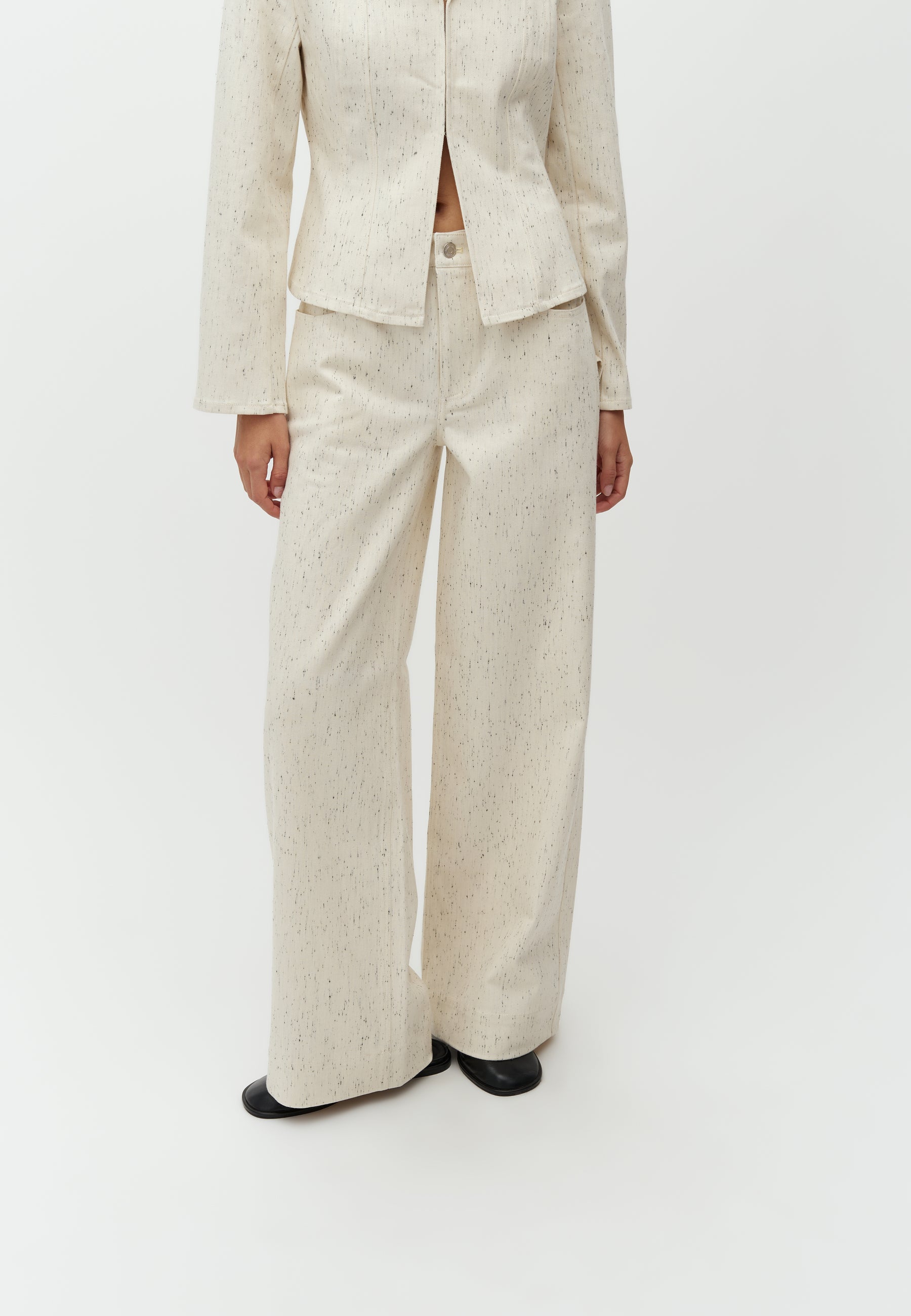 Jaelani-M_Summer Twill_Model_0