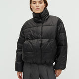 Seraphina-M_Black_Model_1