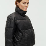 Seraphina-M_Black_Model_3