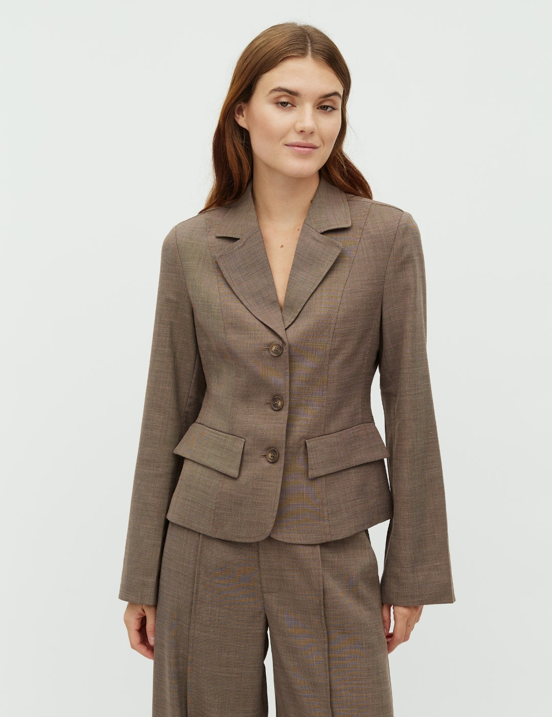 Beratti-M_Chicory Coffee Melange_Model_0