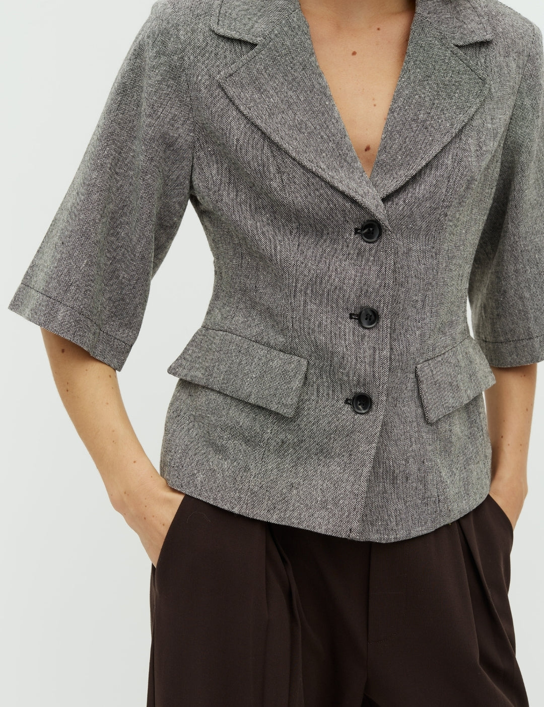 Babea-M_Salt and Pepper_Model_1