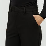 Lucy-M_Black_Model_2