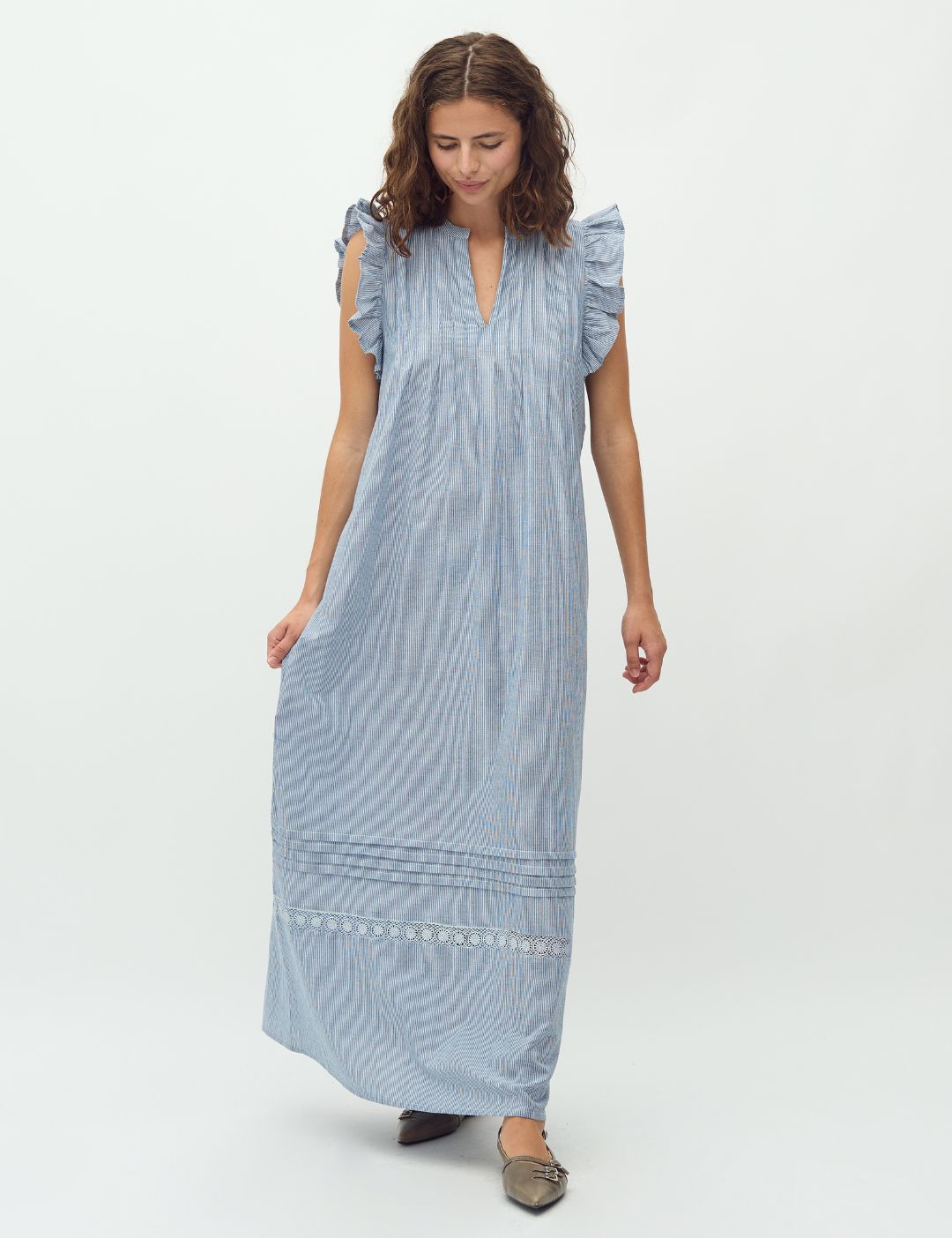 Gemala X-Long-M_Blue White Stripe_Model_0