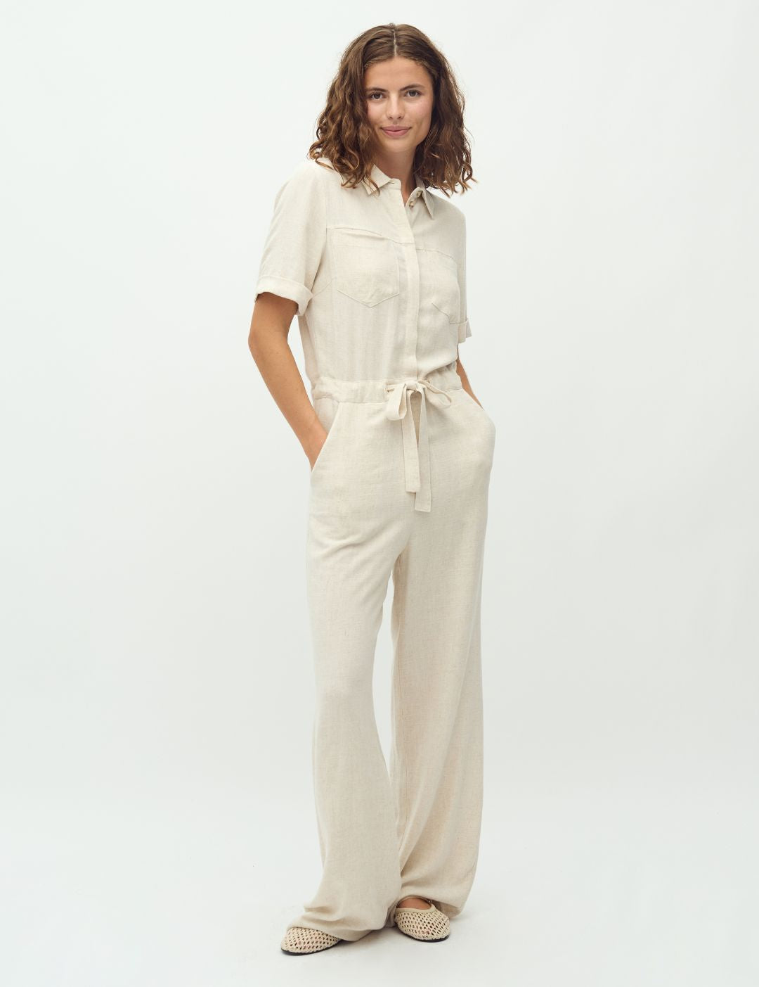 Carellia-M_Natural Beige_Model_0