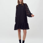 Nulia-M_Black_Model_0