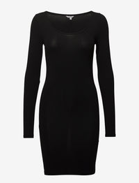 Hanna_Black_Packshot_0