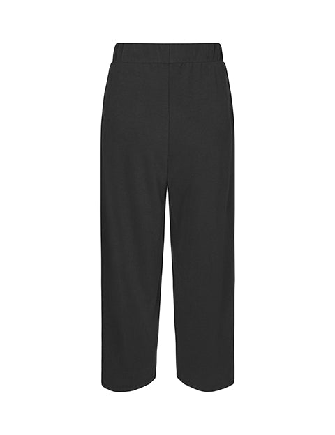 Anjelica_Black_Packshot_1