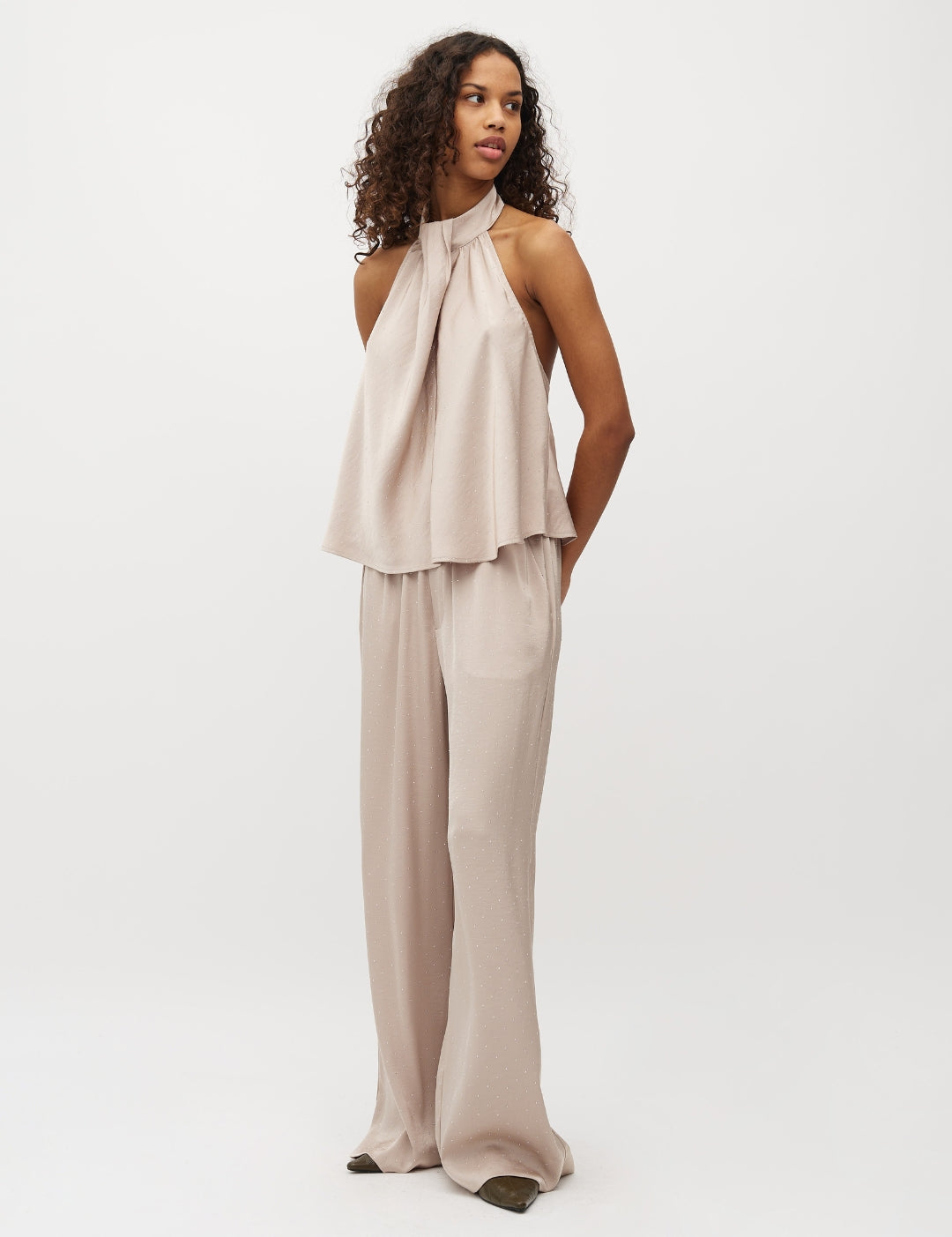 Asaka-M_Light Sand_Model_0