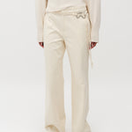 Mariellen-M_Ecru_Model_1