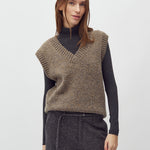 Allia-M_Dusty Sprinkle_Model_0