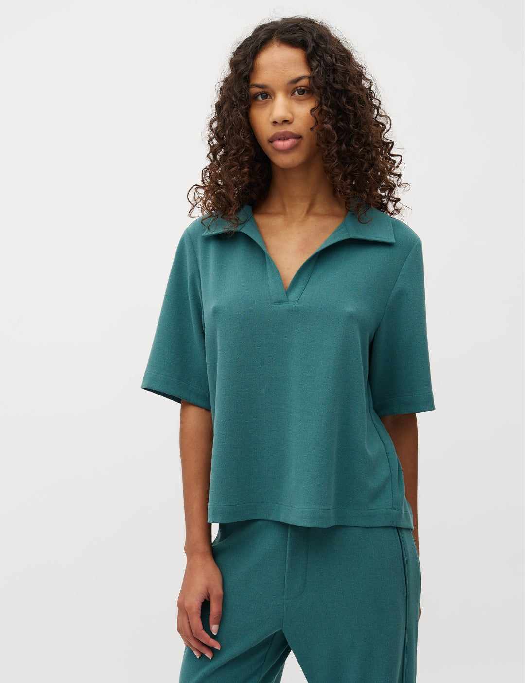 Darci-M_Mediterra_Model_0