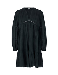 Inge-M_Black_Packshot_0