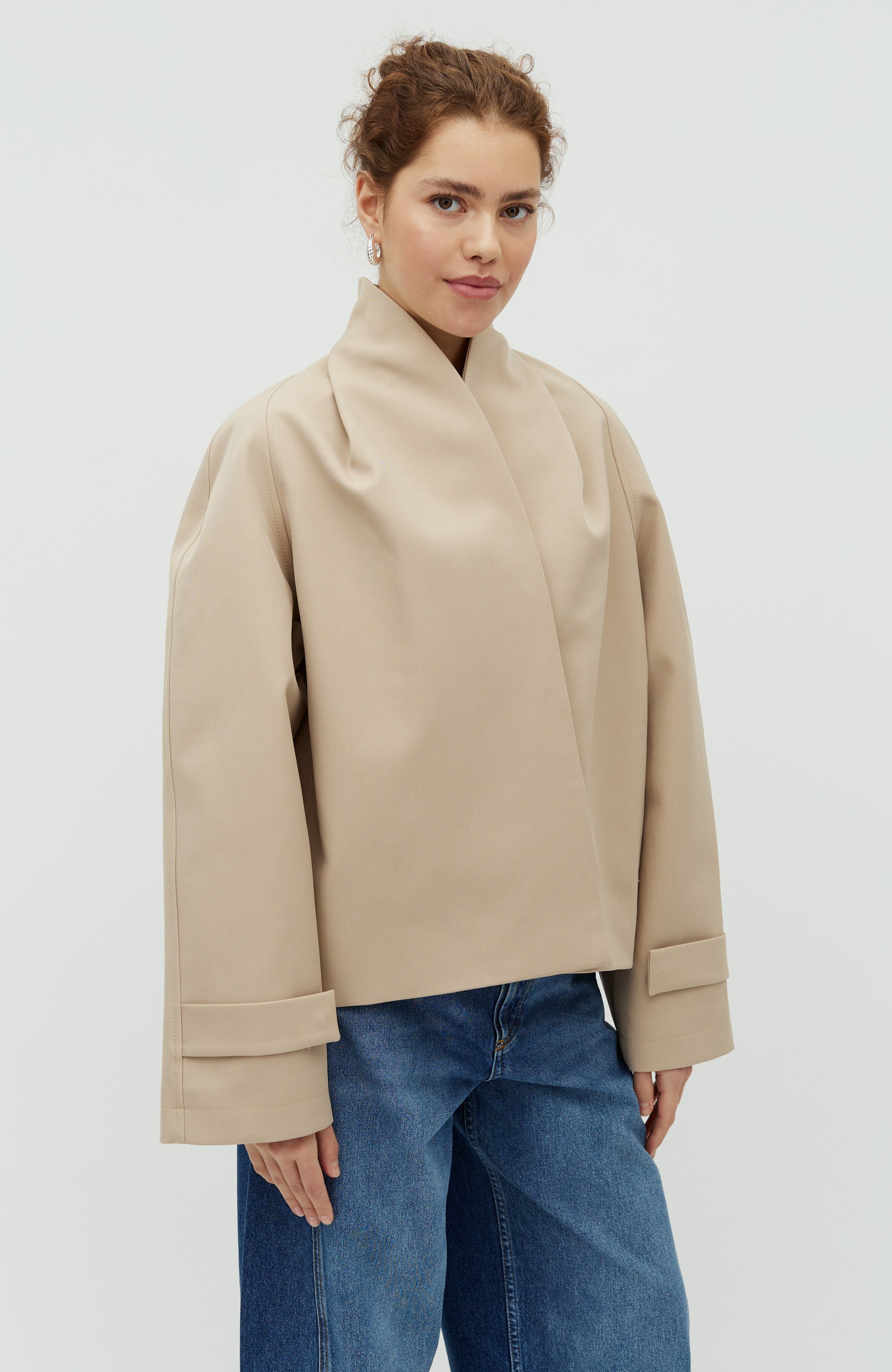 Paloa-M_Light Sand Melange_Model_1