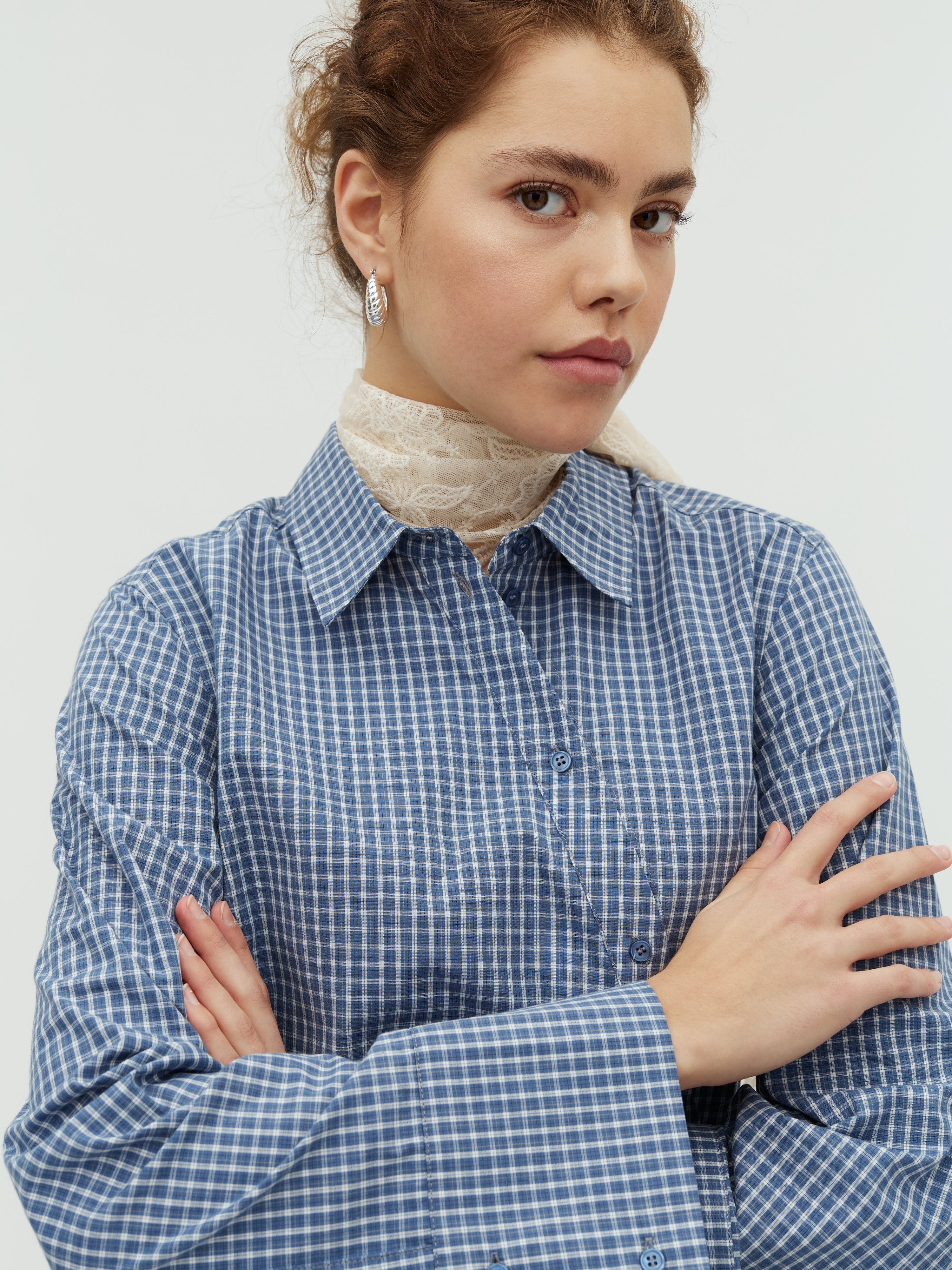 Loutro-M_Navy Blue Check_Model_1