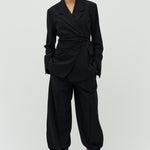 Pija-M_Black_Model_0