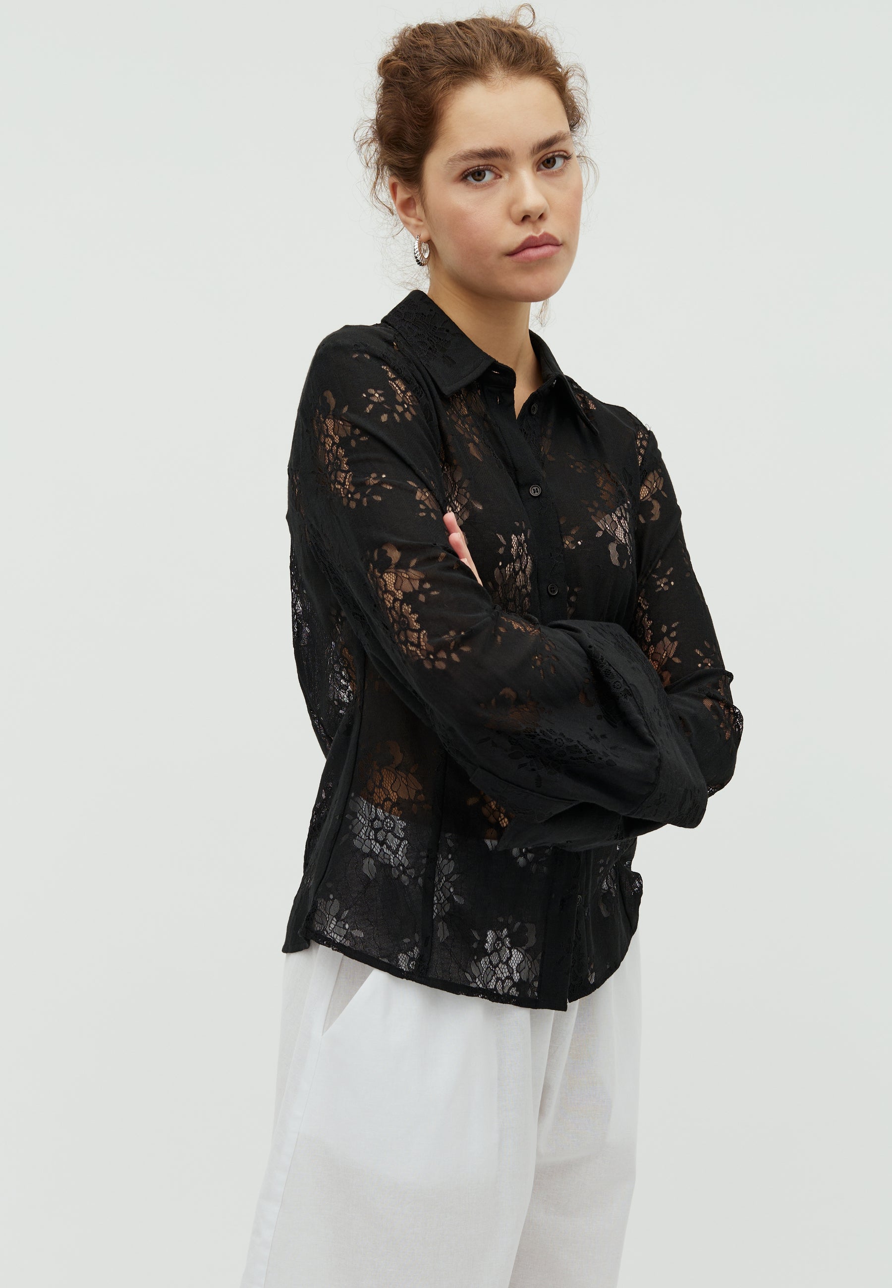 Kalanna L-M_Black_Model_0