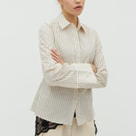 Kaloni-M_Cremé Black Stripe_Model_0